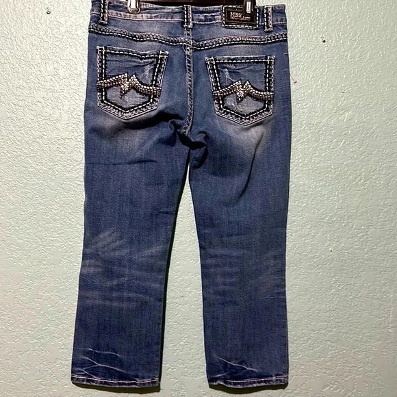 Miss Me rigged/distressed jeans women’s size 30 - Picture 3 of 6